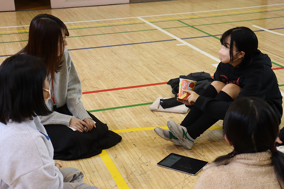 こだわりポイントを社員にプレゼン！熱が入ります。